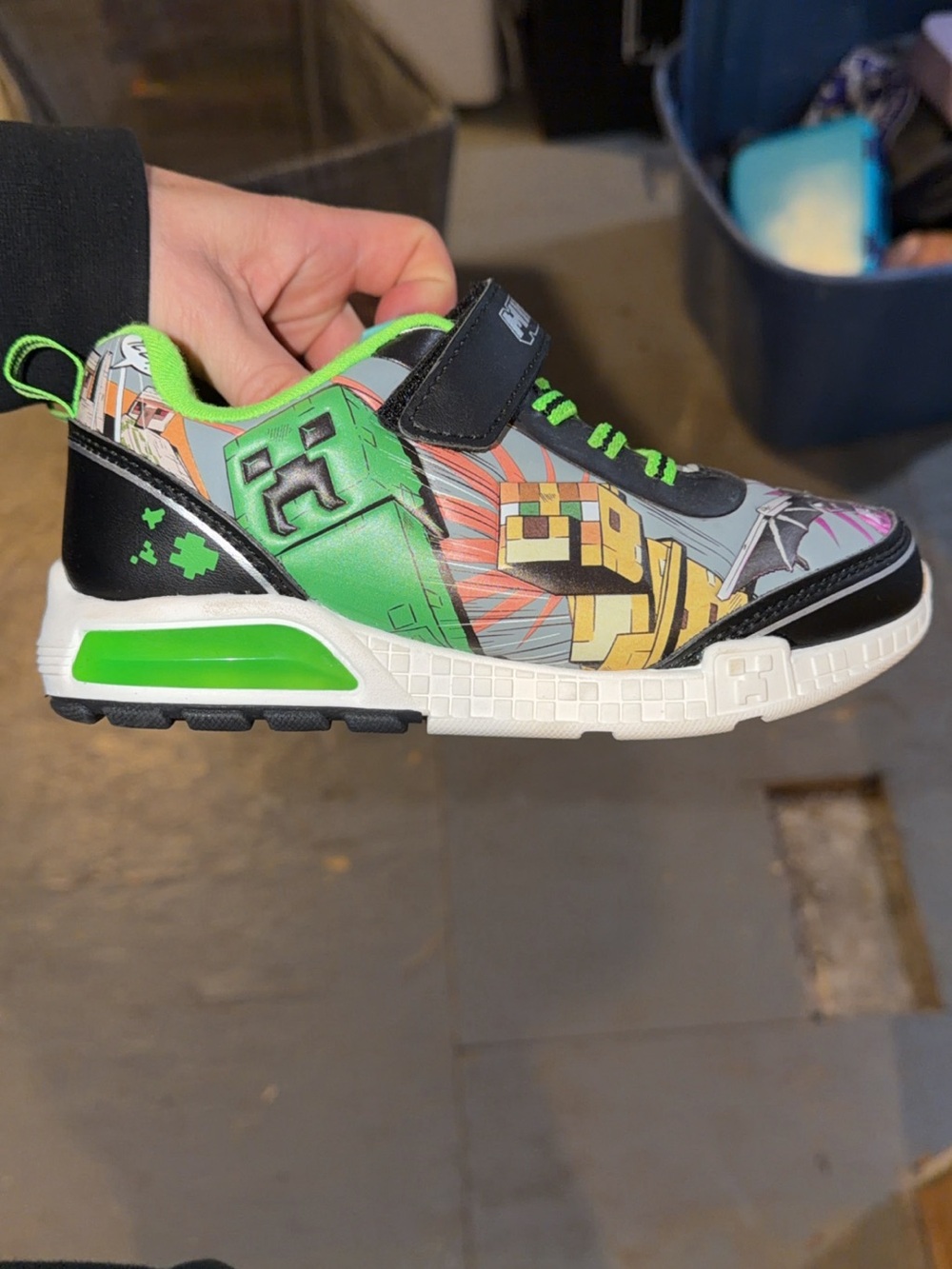 Kids Black & Green Graphic Strap Sneakers
